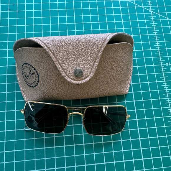 Ray-Ban Accessories - Only worn once Rayban sunglasses